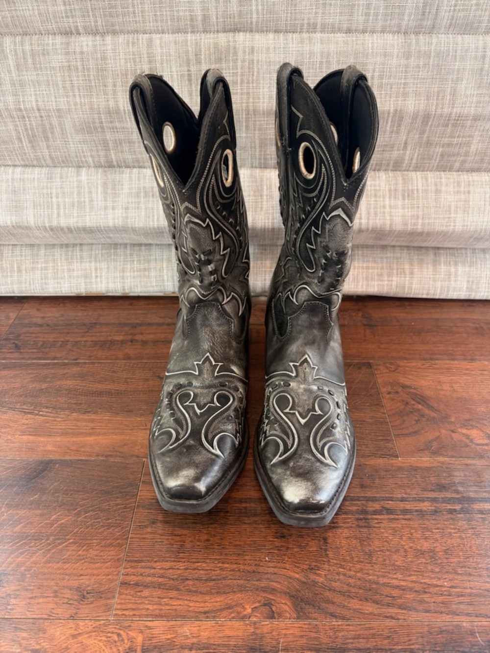 Durango DB5457 Men’s Western Boots Black Distressed Square Toe Size 10.5